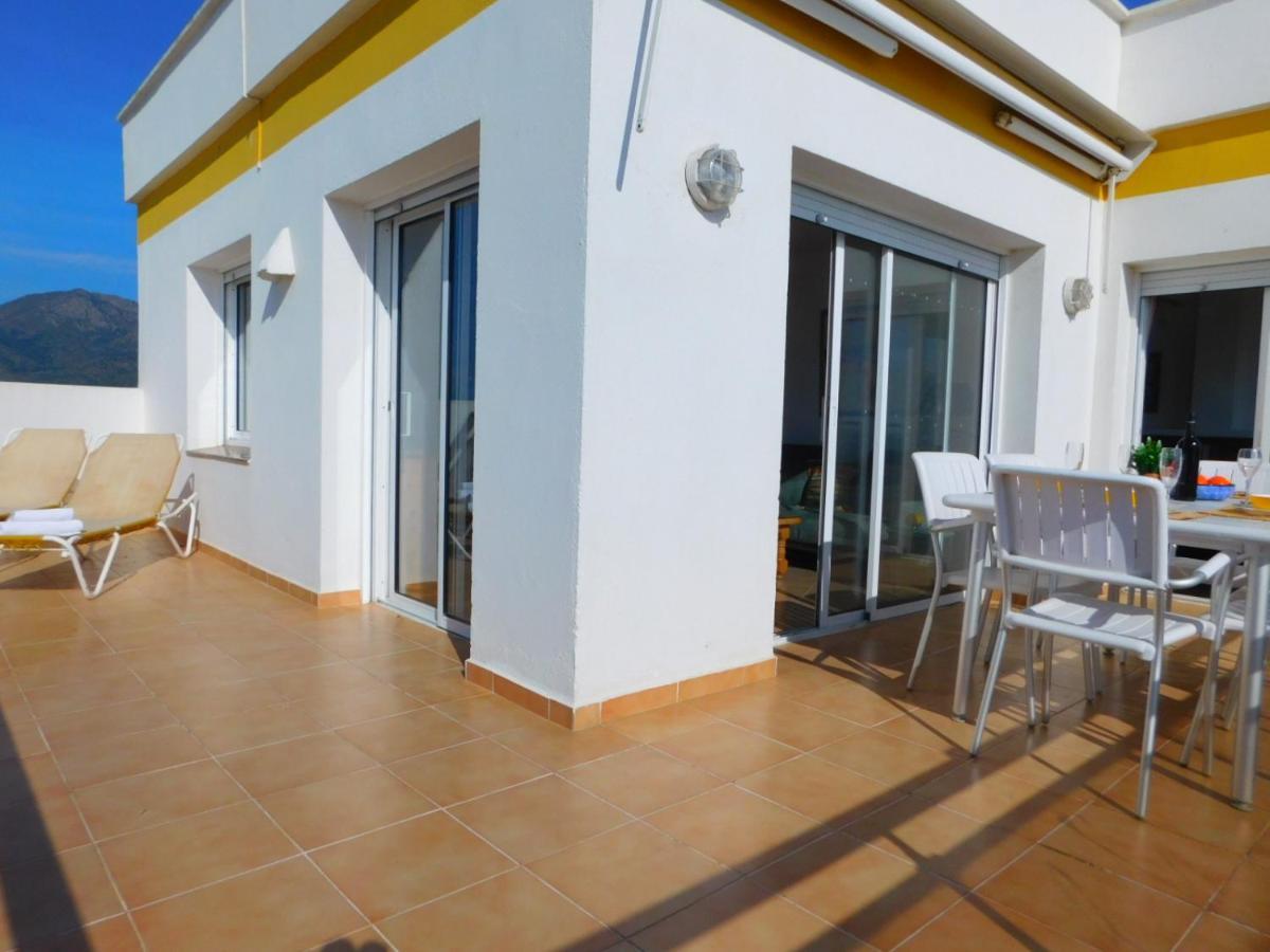 Gmid Immo Apartamento Oasis Atico Roses Exterior foto